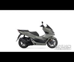 Honda PCX 125 2023 prima rata dopo l'estate