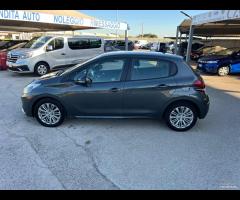 Peugeot 208 PureTech 82 5 porte Allure