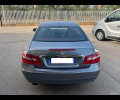 Mercedes-benz E 250 E 250 CGI Coupé BlueEFFICIENCY