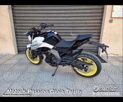 CFMOTO 650NK ABS TFT Bianca Motor's Passion