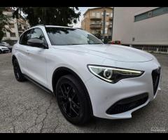 Alfa Romeo Stelvio 2.2 Turbodiesel 210 CV AT8 Q4