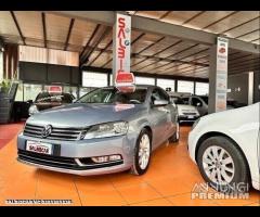 Volkswagen Passat 1.8 TSI Highline - 2