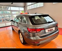 Audi A4 Avant 2.0 TDI 150 CV Design - 6