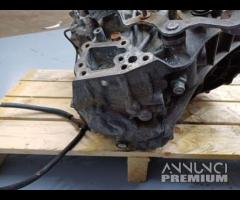 CAMBIO MANUALE 6M 3030002333 TOYOTA AURIS 2015 1.4 - 10