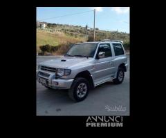 RICAMBI USATI MITSUBISHI PAJERO TARGHET DEL 2002 - 1