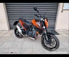 KTM Duke 690 ABS - 7/2016 - Motor's Passion - 1