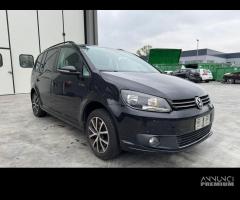 VOLKSWAGEN TOURAN per ricambi usati CDG - 9