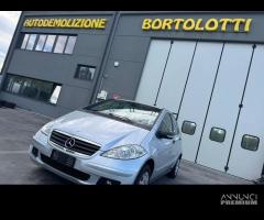 MERCEDES A170 per ricambi usati 266920 - 1