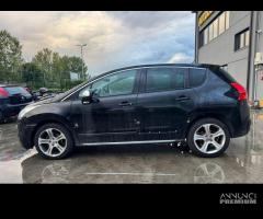 PEUGEOT 3008 per ricambi usati 9HR