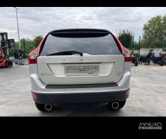 VOLVO XC60 per ricambi usati D5244T15 - 6