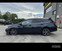 TOYOTA AURIS per ricambi usati 2ZRFXE - 4