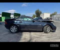 MERCEDES SLK R170 per ricambi usati 111 - 8