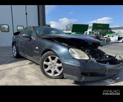 MERCEDES SLK R170 per ricambi usati 111 - 9