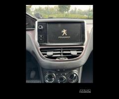 PEUGEOT 2008 per ricambi usati HM01 - 12