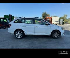 SKODA FABIA per ricambi usati CHY - 8