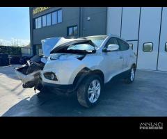 HYUNDAI IX35 per ricambi usati G4FD