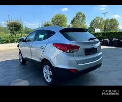 HYUNDAI IX35 per ricambi usati G4FD