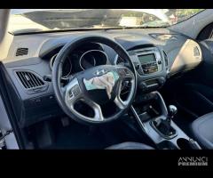 HYUNDAI IX35 per ricambi usati G4FD - 13