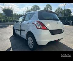 SUZUKI SWIFT per ricambi usati K12B - 5