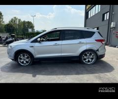 FORD KUGA per ricambi usati TYMA