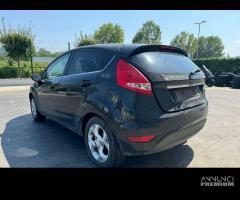 FORD FIESTA per ricambi usati SNJA