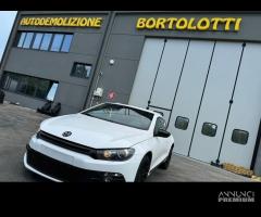 VOLKSWAGEN SCIROCCO per ricambi usati CFH