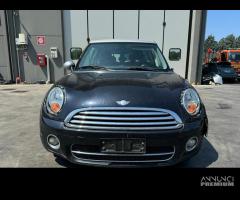 MINI COOPER D CLUBMAN per ricambi usati 9HZ