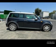 MINI COOPER D CLUBMAN per ricambi usati 9HZ - 8