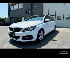 PEUGEOT 308 per ricambi usati YH01 - 3