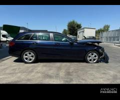 MERCEDES C200 W205 BLUETEC per ricambi usati R9M - 8