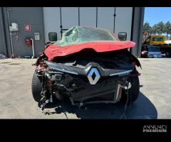 RENAULT CLIO per ricambi usati K9KE6