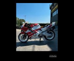 HONDA CBR600F per ricambi usati