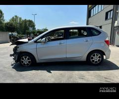 HONDA FR-V per ricambi usati D17A2 - 4