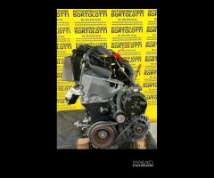 RENAULT CLIO motore usato D4FB7 - 3