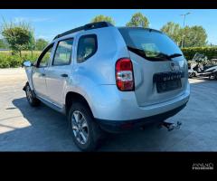 DACIA DUSTER per ricambi usati H4MD7