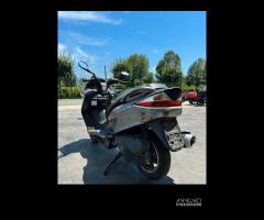 SUZUKI BURGMAN 200 per ricambi usati H404