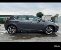 OPEL ASTRA J per ricambi usati A16XER - 8