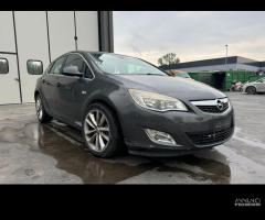 OPEL ASTRA J per ricambi usati A16XER - 9