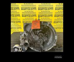 FORD FIESTA cambio manuale usato F6JB - 1