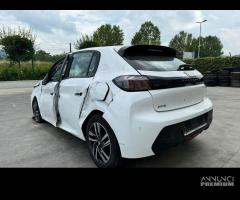 PEUGEOT 208 per ricambi usati HM05 - 5