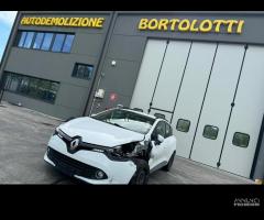 RENAULT CLIO SPORTER per ricambi usati K9KC6 - 1