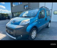 PEUGEOT BIPPER per ricambi usati 8HS