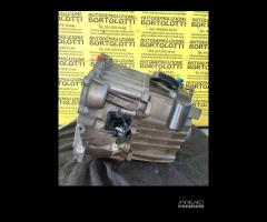 VOLVO S60 cambio usato B5244S