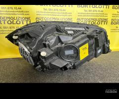 MERCEDES A W176 faro anteriore sinistro usato2021 - 8