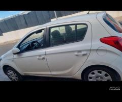 Ricambi Hyundai i20 2014 1.2 benz/gpl G4LA