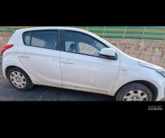 Ricambi Hyundai i20 2014 1.2 benz/gpl G4LA