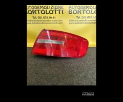 AUDI A4 faro posteriore destro usato 2015 - 1