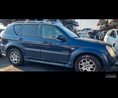 Ricambi Ssangyong Rexton 2009 2.7 D 665935 - 2