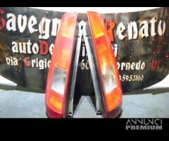 FANALE FARO posteriore FORD FIESTA 3 PORTE 2002-08 - 2