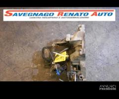 Cambio manuale nissan qashqai 1.6 b jr5132 - 1